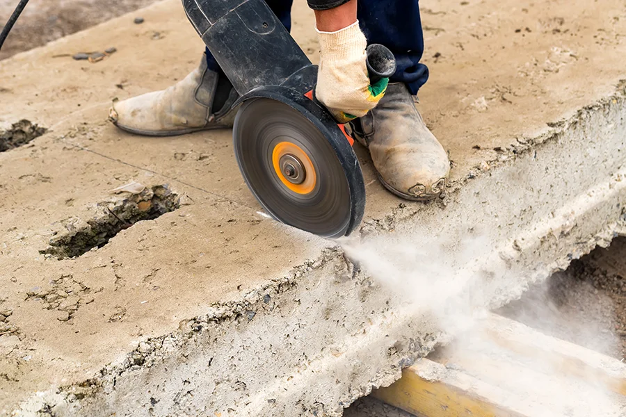 concrete hand sawing